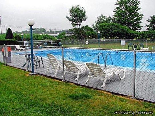 Days Inn By Wyndham Geneva/Finger Lakes Удобства фото